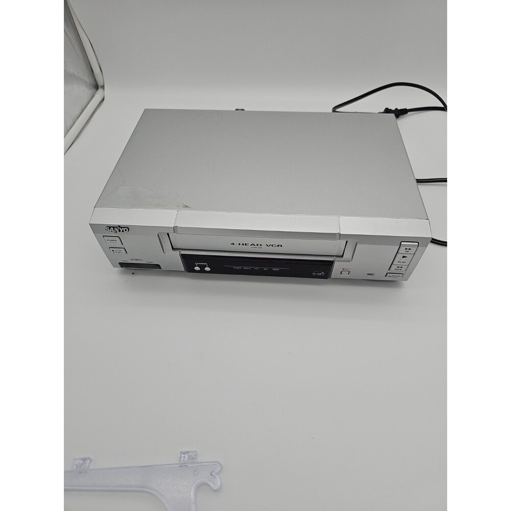 Sanyo VHS Player Recorder Sanyo VWM-406 4-Head VCR With Oem Remote